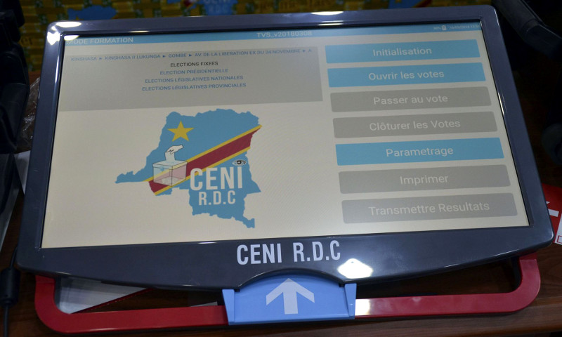 Kasaï Central : Des dégâts matériels importants après la frappe d'une foudre dans un Centre d'enrôlement à Dibaya Kasaï Central : Des dégâts matériels importants après la frappe d'une foudre dans un Centre d'enrôlement à Dibaya