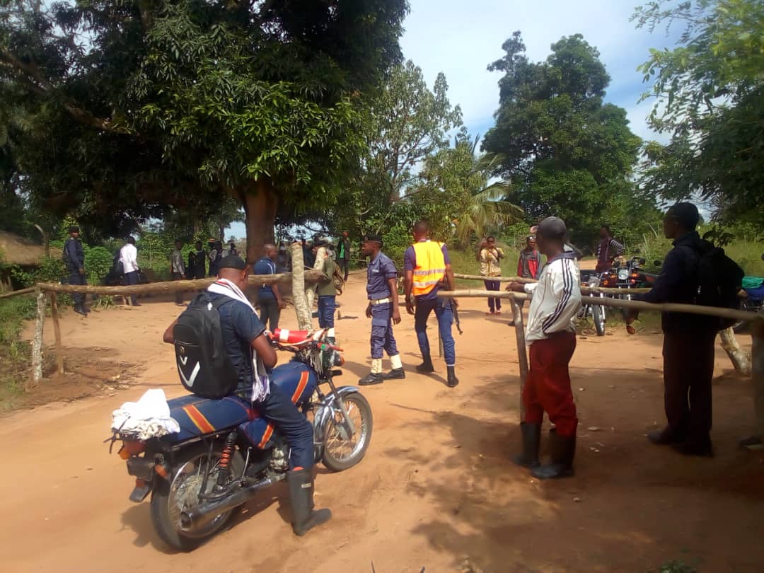 Kasaï Central-Demba : John Kabeya opère un passage en force, le péage de Kalume ka Nkuadi officiellement installé Kasaï Central-Demba : John Kabeya opère un passage en force, le péage de Kalume ka Nkuadi officiellement installé