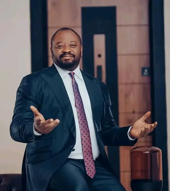 RDC: La surprise de Moïse Mbiye, dont le suspens était maintenu sur les réseaux sociaux, dévoilée