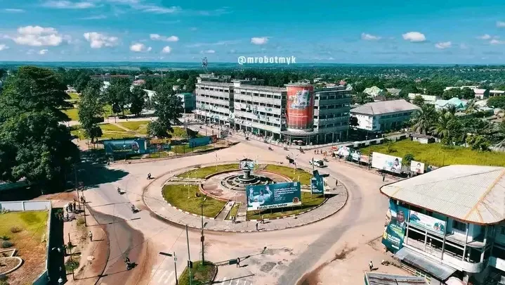 Kasaï Central : L'équipe dirigeante de la DGRKAC visée par une grave Suspicion du détournement des recettes Kasaï Central : L'équipe dirigeante de la DGRKAC visée par une grave Suspicion du détournement des recettes