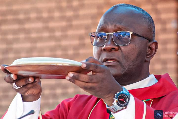 Kasaï Central : Intronisé nouvel archevêque de Kananga,Félicien Ntambwe Kasembe dévoile les trois défis de sa charge épiscopale