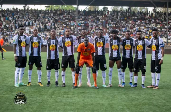 LINAFOOT : Le TP Mazembe bat le FC Lupopo et se rapproche d'un nouveau sacre du championnat national LINAFOOT : Le TP Mazembe bat le FC Lupopo et se rapproche d'un nouveau sacre du championnat national