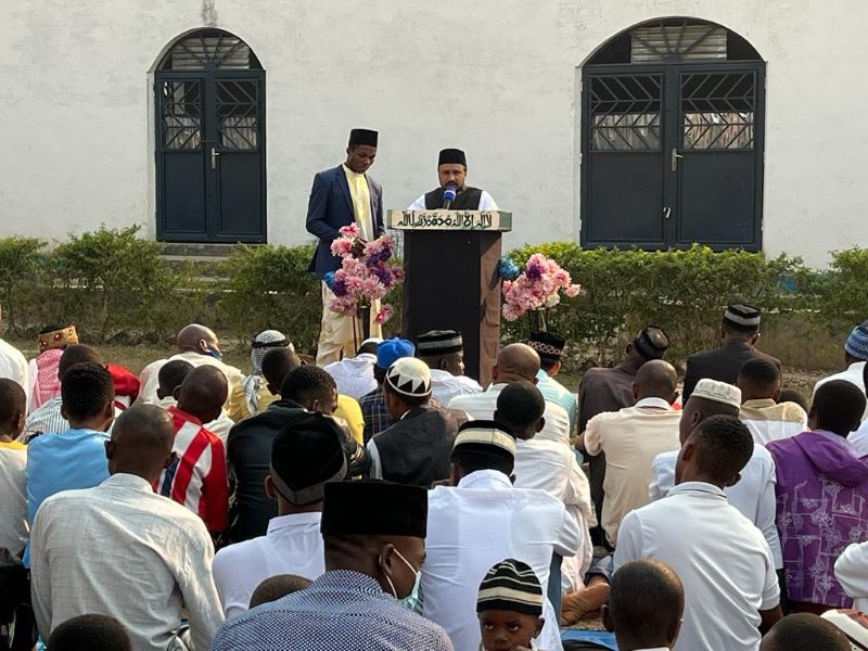 Tabaski 2024 : la communauté musulmane Ahmadiyya réaffirme, dans la région du Kasaï, sa proximité auprès des indigents Tabaski 2024 : la communauté musulmane Ahmadiyya réaffirme, dans la région du Kasaï, sa proximité auprès des indigents