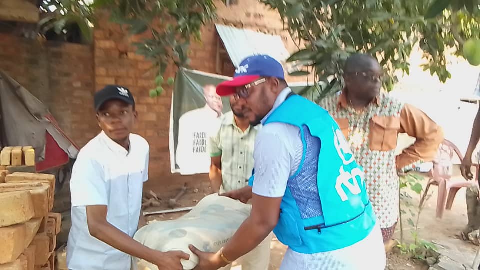 Tshikapa: La station provinciale de la RTNC dotée des matériaux de construction, don de la fondation Simon Mulamba